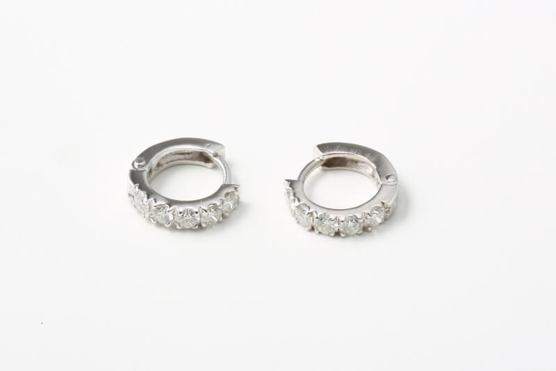 classic earrings classic earrings
